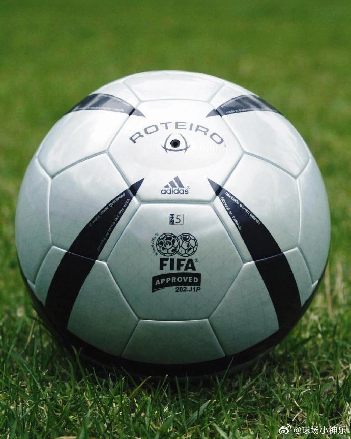 足球预测app多设备展示